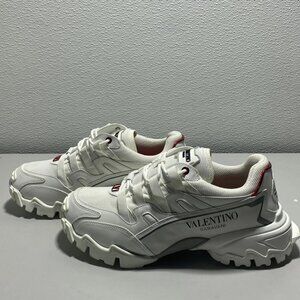 NEW VALANTINO GARAVANI Men’s Climbers VLogo Low-Top Sneakers – Red/White Size 8